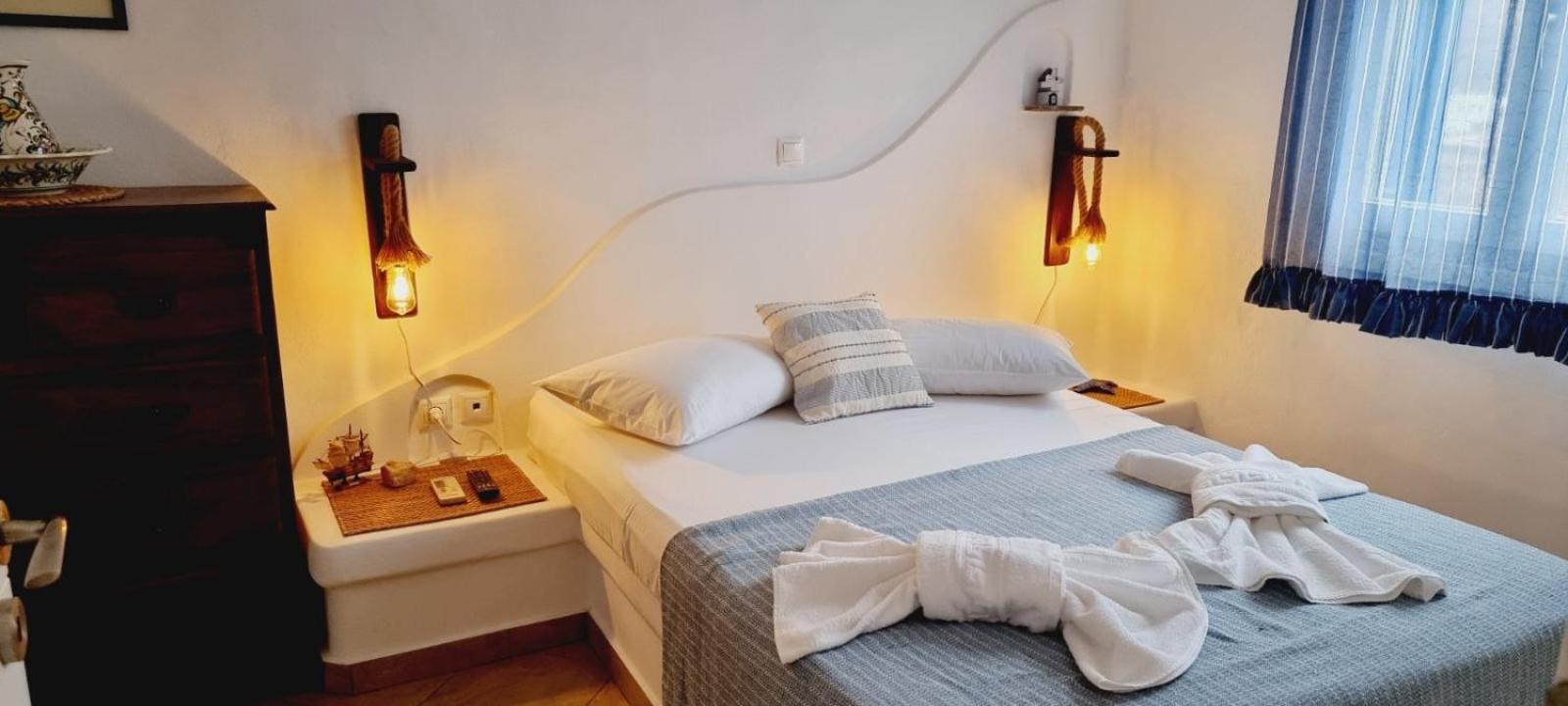 Syros Apartments Suites Chryssonisos Kini Eksteriør bilde